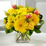 Reference # B21-5205
Starting at $ 39.95
Bright and happy , this bouquet is perfect to brighten someone's day. Yellow roses, daisies and tulips are mixed with solidaster and bright tulips arranged in a clear glass cube.
